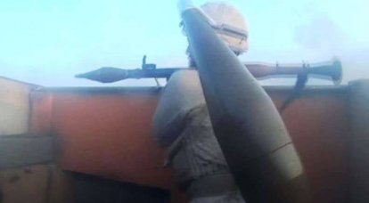 Боевик ИГ в ходе наступления на позиции отрядов «Пешмерги»: «Абдула, целься выше. Ты так нас всех поубиваешь!» (видео)