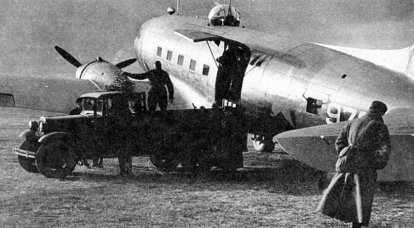 Armée rouge de l'armée de l'air contre la Luftwaffe. Avion de transport