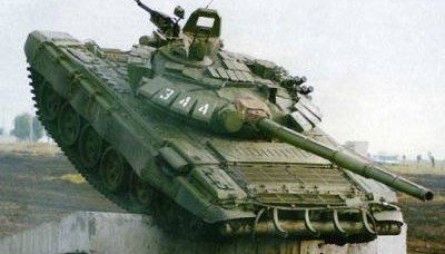 Żołnierze jednostek pancernych Południowego Okręgu Wojskowego opanowują T-72BM