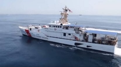 Un navire de transport avec des bateaux américains déclassés pour l'Ukraine est entré dans la mer Noire