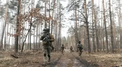 Ein russischer Militärexperte berichtete über die Verlegung persönlicher Reserven des Kommandos der Streitkräfte der Ukraine in der Nähe von Chasov Yar durch Kiew