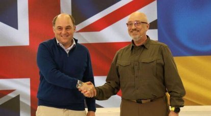 Министр обороны Великобритании Бен Уоллес посетил Киев с необъявленным визитом