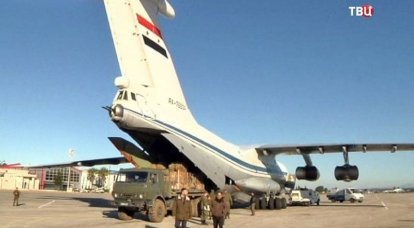 Сирийские ВВС провели операцию по доставке в Дейр-эз-Зор боеприпасов