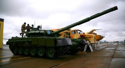 KADEX-2014 전시회에서 장비 "Uralvagonzavod"