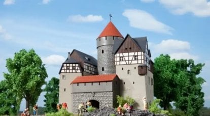 "القلعة النموذجية"