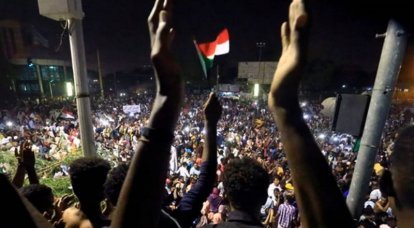 In Sudan, i militari salirono al potere con un colpo di stato