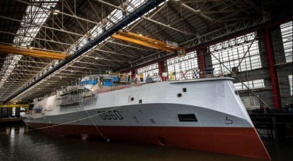 Na França, lançou uma nova fragata "Amiral Ronarc'h", no âmbito do projeto "protegido contra ameaças cibernéticas"