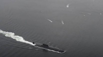 Jornal britânico: Forças anti-submarino da OTAN forçaram o submarino nuclear russo a emergir na costa da Noruega