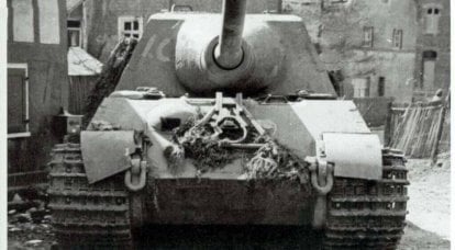제 2 차 세계 대전 당시 독일의 장갑 차량. Jagdtiger 탱크 파괴자 (Sd Kfz 186)