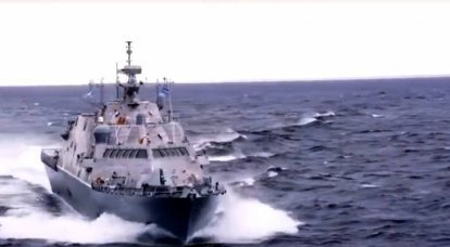 Новый корабль ВМС США врезался в канадский сухогруз