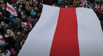 西方媒体：卢卡申卡无视反对派“最后通“”