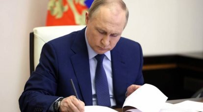 Путин подписал указ о присвоении звания Героя России генералам Лапину и Абачеву