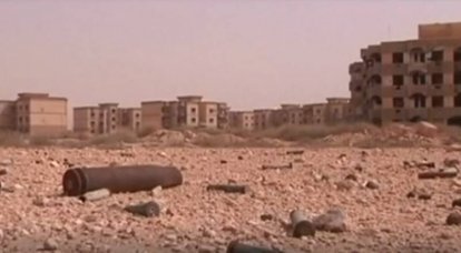 Haftar의 군대는 트리폴리 근처의 군사 기지를 점령하고 계속해서 반지를 강화합니다.