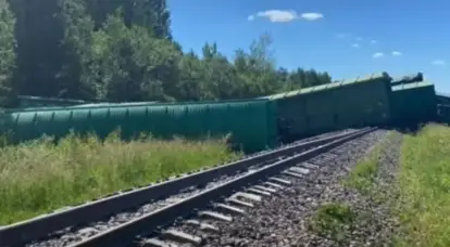 Ukrainian police are looking for “saboteurs” who derailed a freight train near the Kyiv-Volynsky station