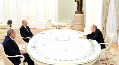 阿塞拜疆总统阿利耶夫和亚美尼亚总理帕希尼扬抵达索契与普京会谈