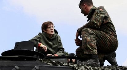 Глава Минобороны Германии: Блок НАТО должен продемонстрировать РФ готовность применить оружие