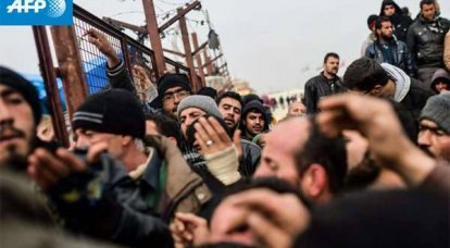 Los "refugiados" barbudos de Siria e Irak asaltan la frontera turca. La ONU exige que Erdogan deje entrar a todos ...