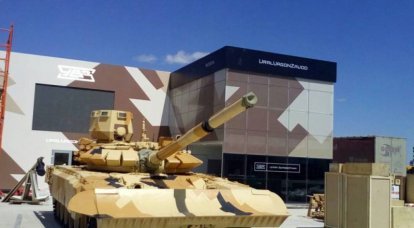 Kentsel savaş için Rus tankı (fotoğraf)