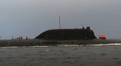 Desde lanzadores verticales y tubos de torpedos: se informa un lanzamiento de misiles de salva del submarino nuclear de Kazán