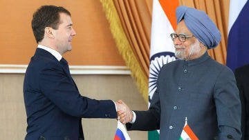 Russland und Indien unterzeichneten einen Plattenvertrag über die Lieferung von Kämpfern ("The Indian Express", Indien)