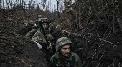 الطبعة الأوكرانية: اختراق القوات المسلحة الروسية بالقرب من أوشيريتينو يجبر القوات المسلحة الأوكرانية على التراجع إلى خطوط دفاع جديدة
