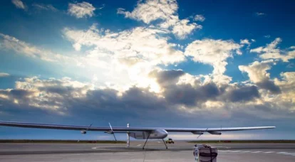 A Solar Impulse 2 repülőgép az amerikai haditengerészet "légköri műholdjává" válik