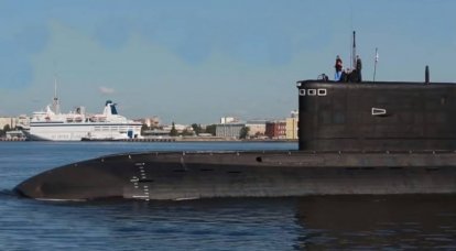 ミャンマーはロシアの承認後、初めて潜水艦を受領した