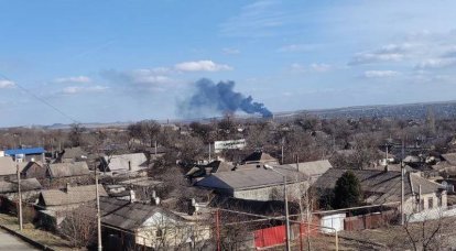 Над городом Енакиево в ДНР сбит военный самолет