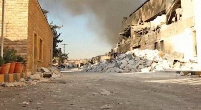 Deir ez-Zor 근처에있는 미 공군 연합의 타격은 사람들의 대규모 중독을 초래했다.