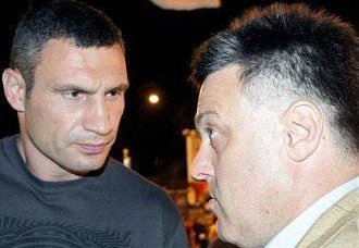 Oleg Pyagnibok ve Vitaly Klitschko'nun mali ve politik sırları