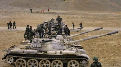 페루의 중국 탱크. 반환은 남을 수 없습니다.