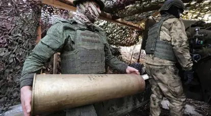 在克拉斯诺戈罗夫卡，俄罗斯人到达体育场并实际上突破了乌克兰武装部队