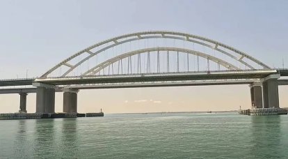 بن هودجز: لتحقيق الفوز في شبه جزيرة القرم، يجب على أوكرانيا تدمير جسر القرم