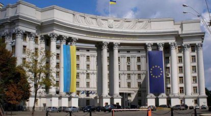 The Foreign Ministry of Ukraine sent a protest note to the Russian Federation in connection with the visit of Prime Minister Dmitry Medvedev to the Crimea