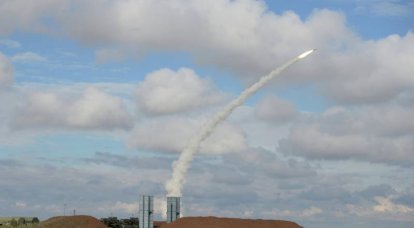 Volmachten van het Kiev-regime in Kharkov: Rusland lanceerde S-300-raketaanvallen op de defensie-infrastructuur van de regio