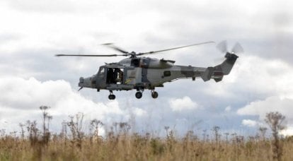 Os militares britânicos estão testando novas capacidades de transmissão de dados no helicóptero Wildcat