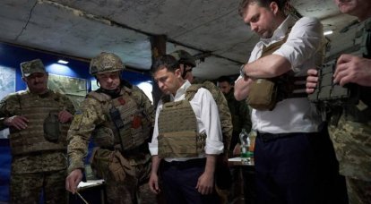 В белой рубашке у линии соприкосновения: Зеленский посетил Донбасс