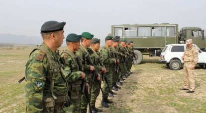 सीमा की पूरी लंबाई के साथ किर्गिज़ और ताजिक सीमा प्रहरियों के बीच संघर्ष की सूचना है