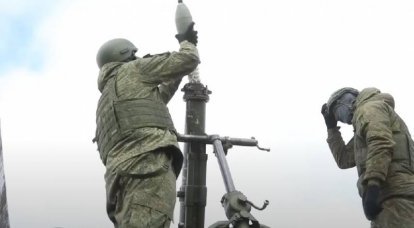 "घोस्ट" बटालियन के मोर्टारमैन यूएवी का उपयोग यूक्रेन के सशस्त्र बलों के पदों पर आग को ठीक करने के लिए स्पोर्नो गांव के पास करते हैं
