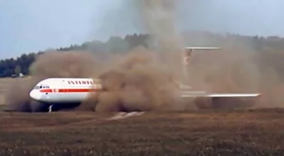Loco aterrizaje de IL-62 con una gran historia