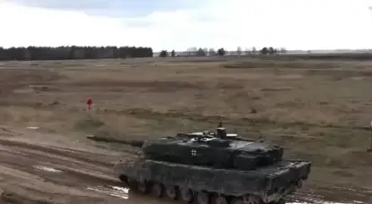 스페인 언론: Leopard 탱크를 우크라이나군으로 이전한 효과는 러시아 항공우주군의 우위로 인해 무효화됨