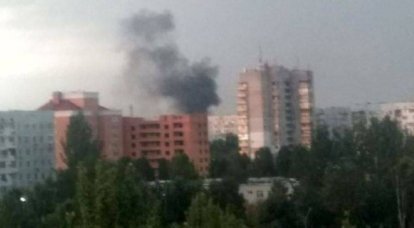 Reportage des médias ukrainiens sur le bombardement d'immeubles résidentiels de grande hauteur d'Energodar avant l'arrivée de la commission de l'AIEA dans la ville