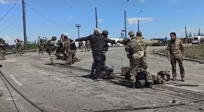 Em Donetsk, chamou o número de militantes dos batalhões nacionais que se tornaram réus em processos criminais