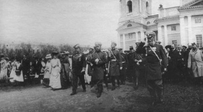 Смотр полков перед отправкой в действующую армию. 1904