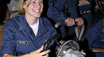 Подводные лодки США типа "Вирджиния" адаптируют для женщин