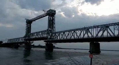 Появились заявления о восстановлении подорванного морским беспилотником моста в Затоке под Одессой