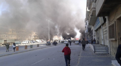 两架轰炸机炸毁了叙利亚霍姆斯的汽车