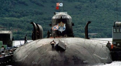 순항 미사일을 탑재 한 핵 잠수함. 프로젝트 949 "화강암"