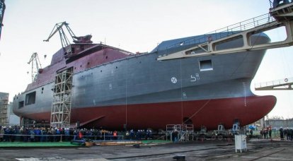 Lancement du navire de sauvetage du projet 23700 à Kaliningrad
