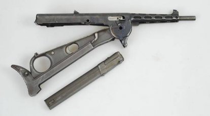 Submachine gun with a longitudinal store - ZB-47